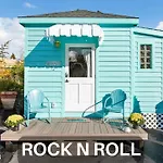 Tiny Digs - Hotel Of Tiny Houses