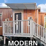 Tiny Digs - Hotel Of Tiny Houses