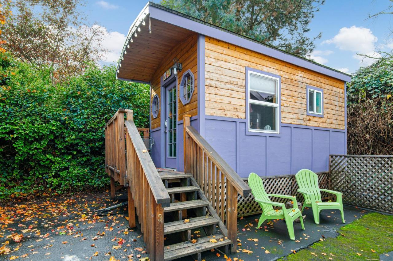 Tiny Digs - Of Tiny Hotel