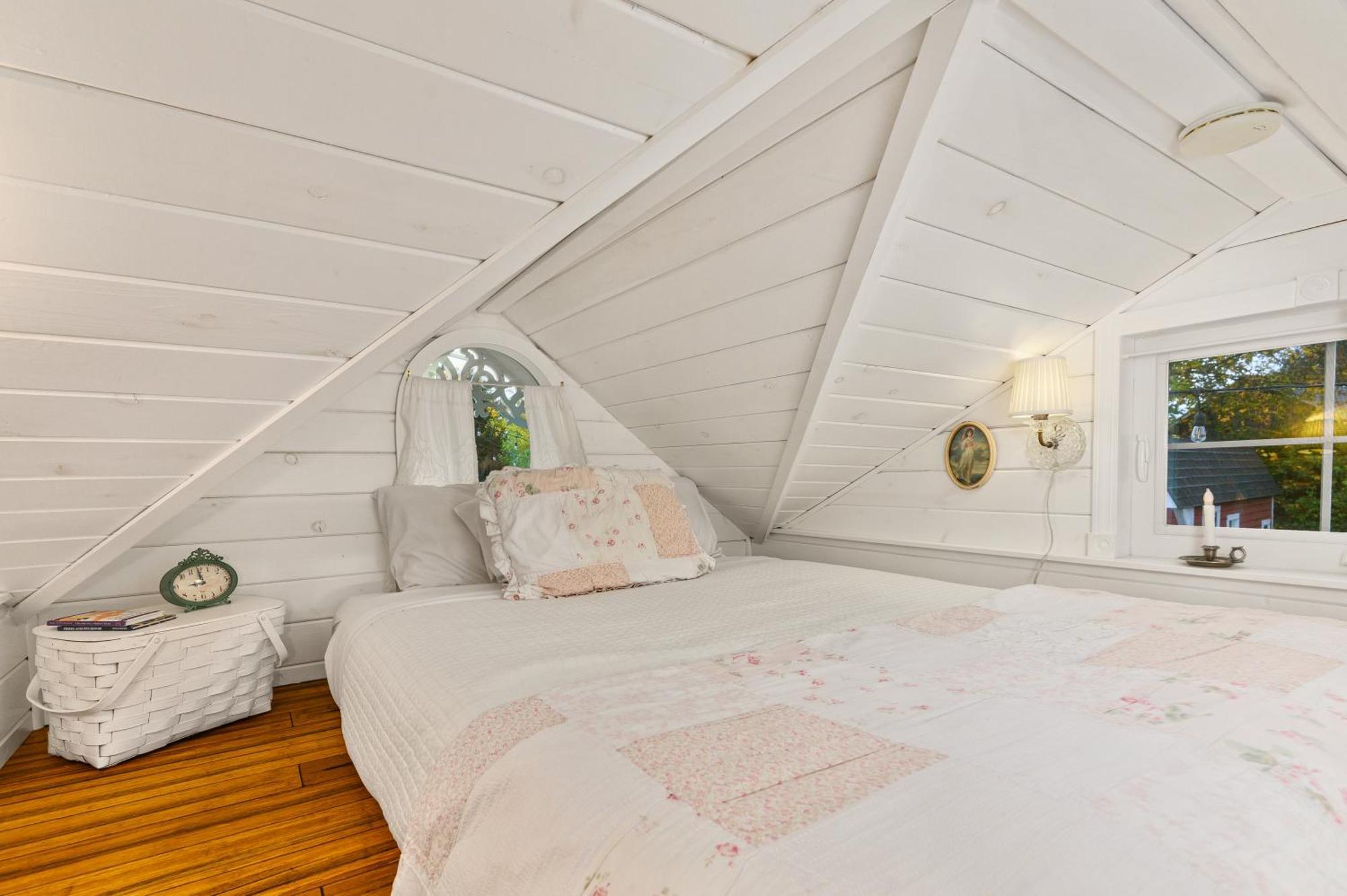 Tiny Digs - Of Tiny 2*